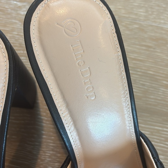 NWT Women's Black Quilted Slide Sandals 10 - Picture 2 of 6